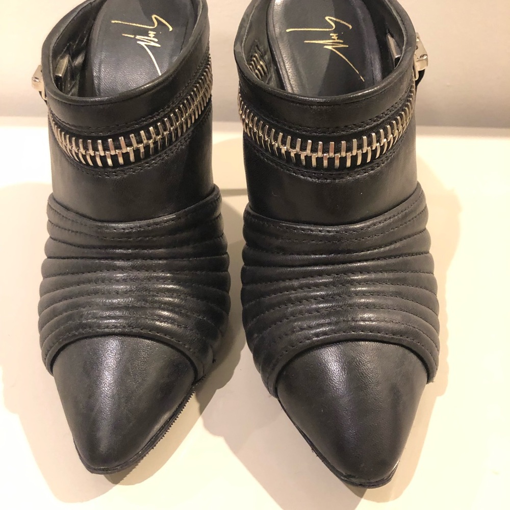 Giuseppe Zanotti Leather Zipper Mules 36.5